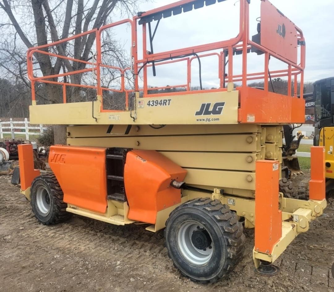 Image of JLG 4394RT Image 0