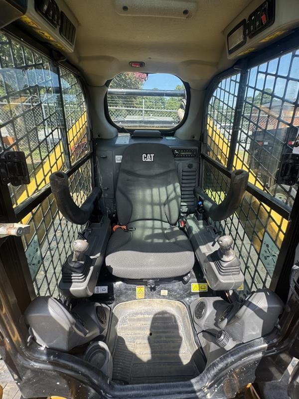 Image of Caterpillar 289D3 equipment image 4