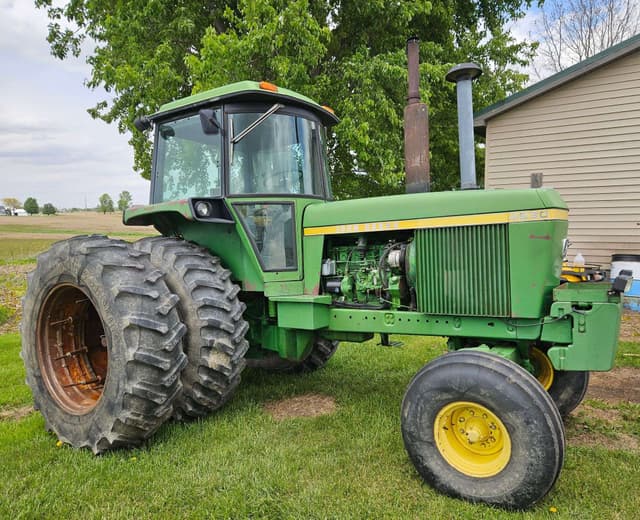 Image of John Deere 4630 equipment image 1
