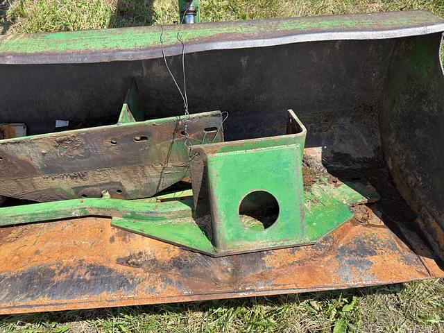 Image of John Deere 148 equipment image 2