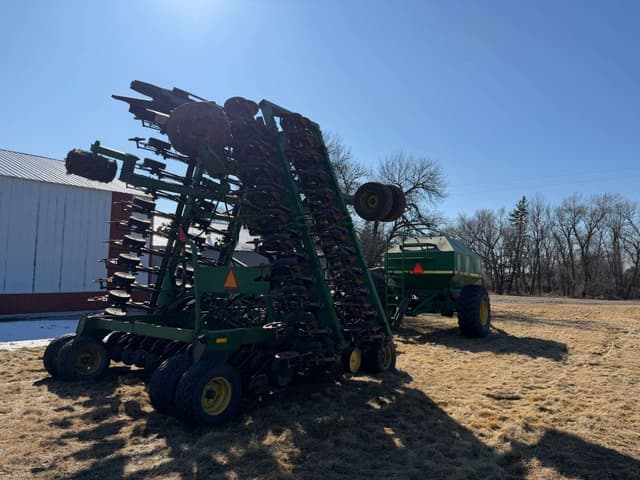 Image of John Deere 787 equipment image 4