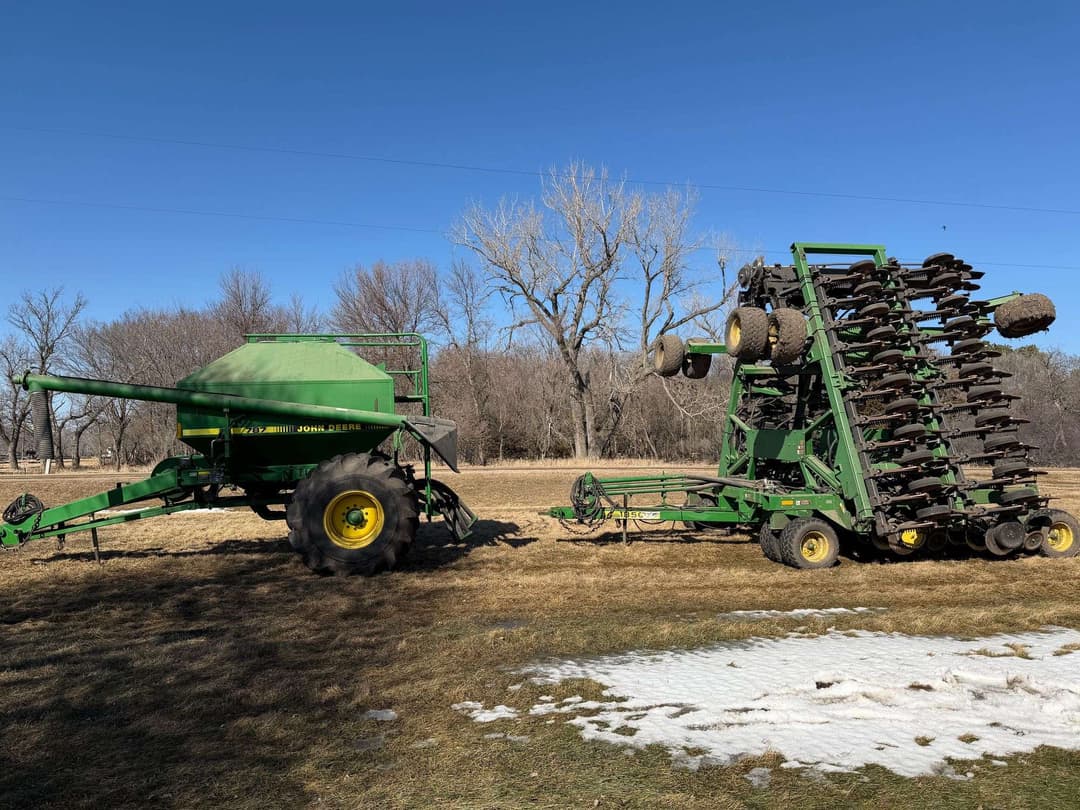 Image of John Deere 787 Primary image