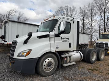Main image Freightliner Cascadia