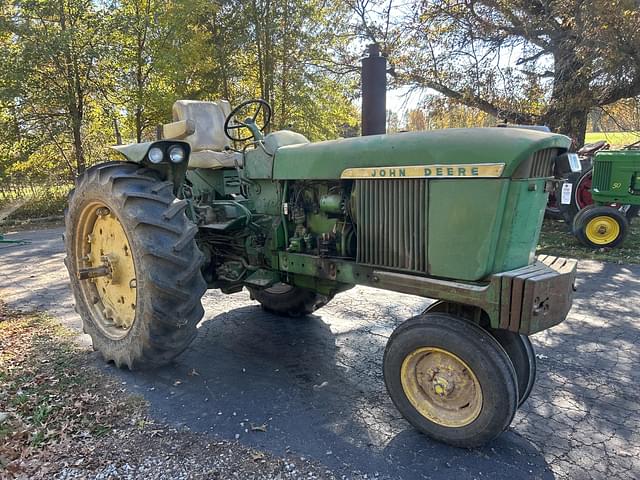 Image of John Deere 3020 equipment image 3