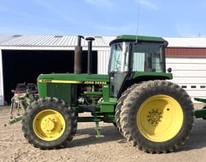 1991 John Deere 4455 Image