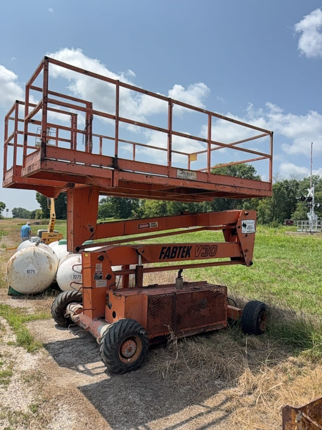 Fabtek V30 Equipment Image0