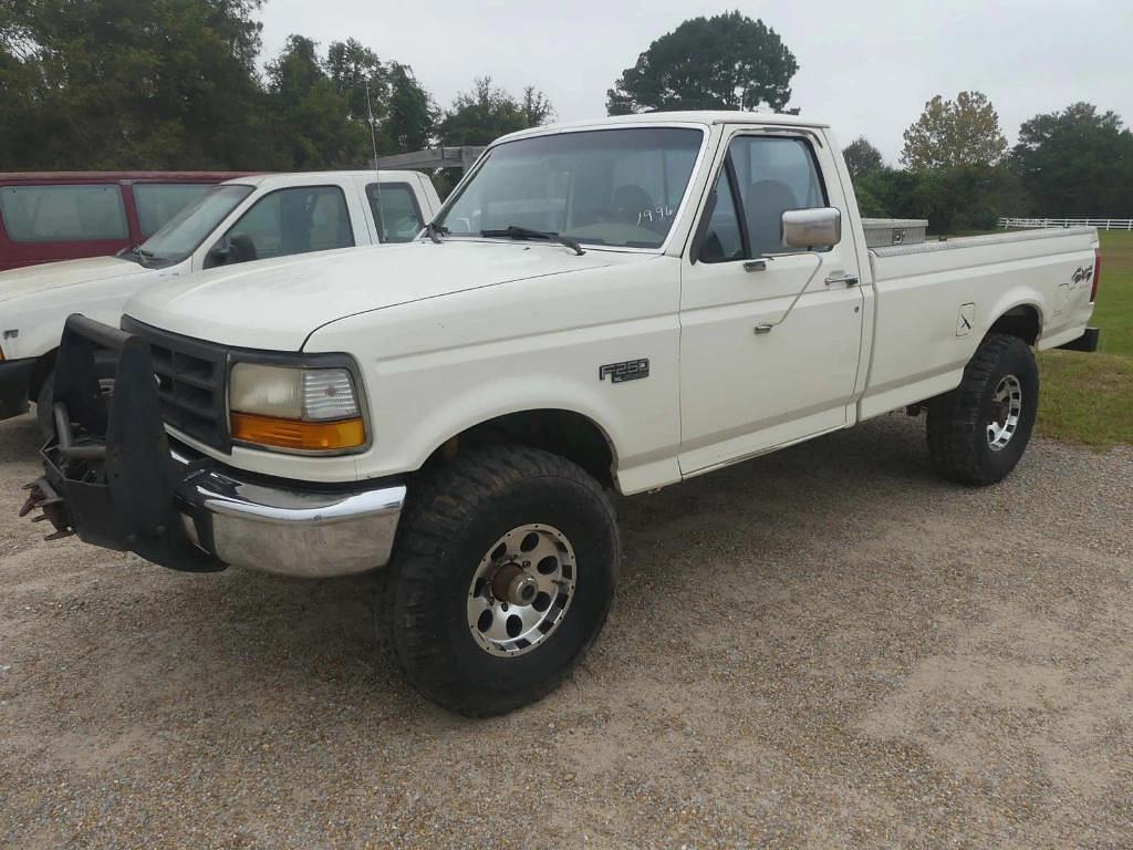 Image of Ford F-250 Primary image