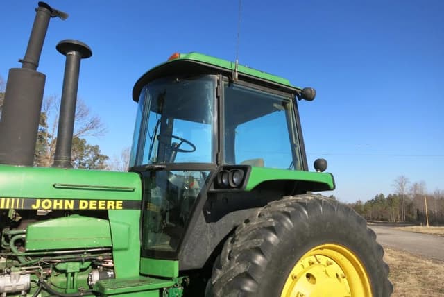 Image of John Deere 4955 equipment image 4