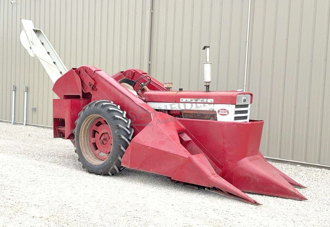 Image of International Harvester 560 Primary image