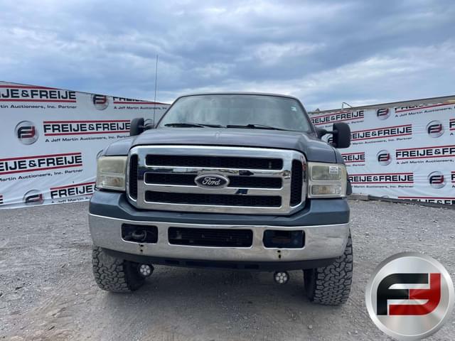 Image of Ford F-250 equipment image 1