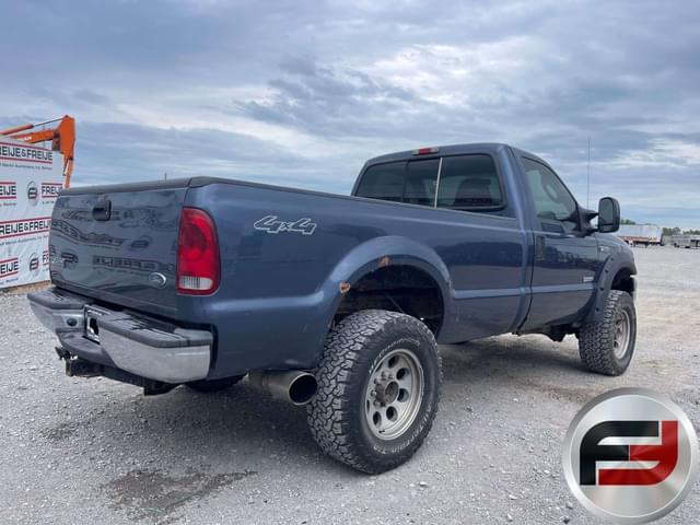 Image of Ford F-250 equipment image 4
