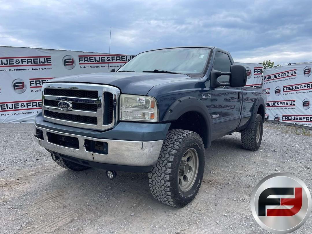 Image of Ford F-250 Primary image
