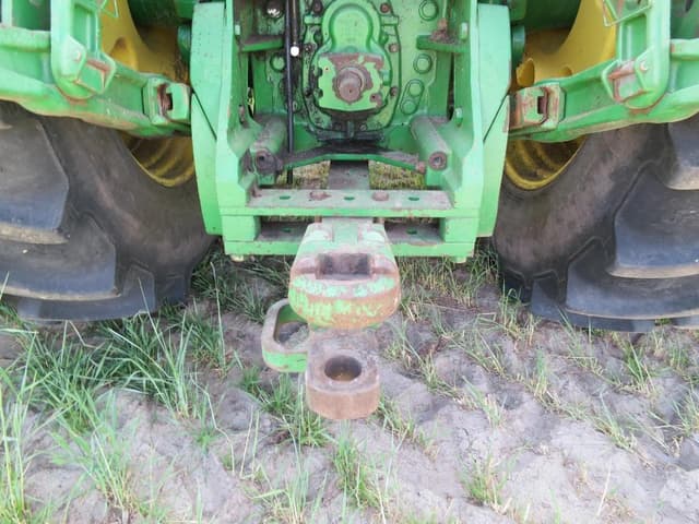 Image of John Deere 8430 equipment image 3