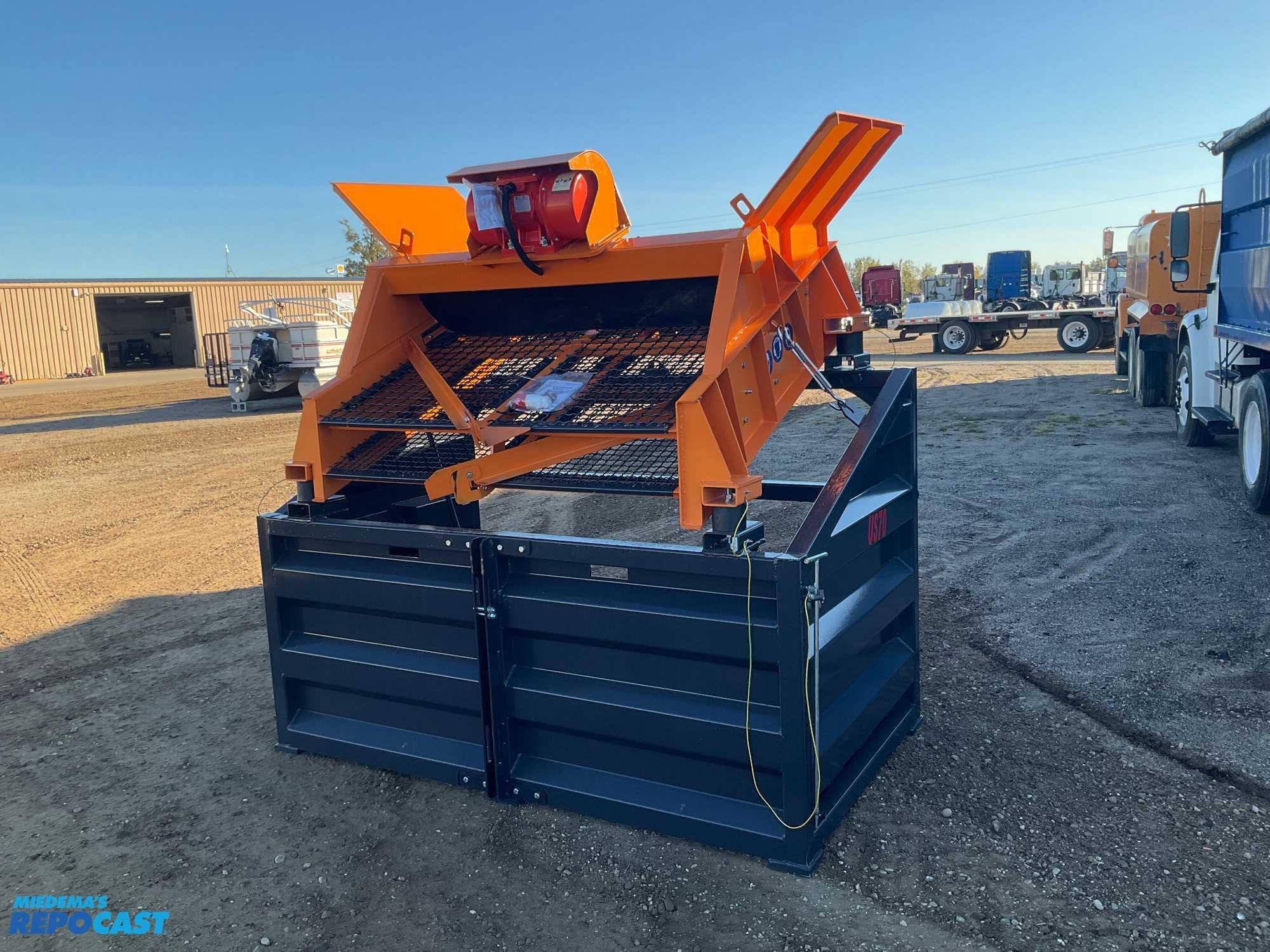 Main image Land Honor US70