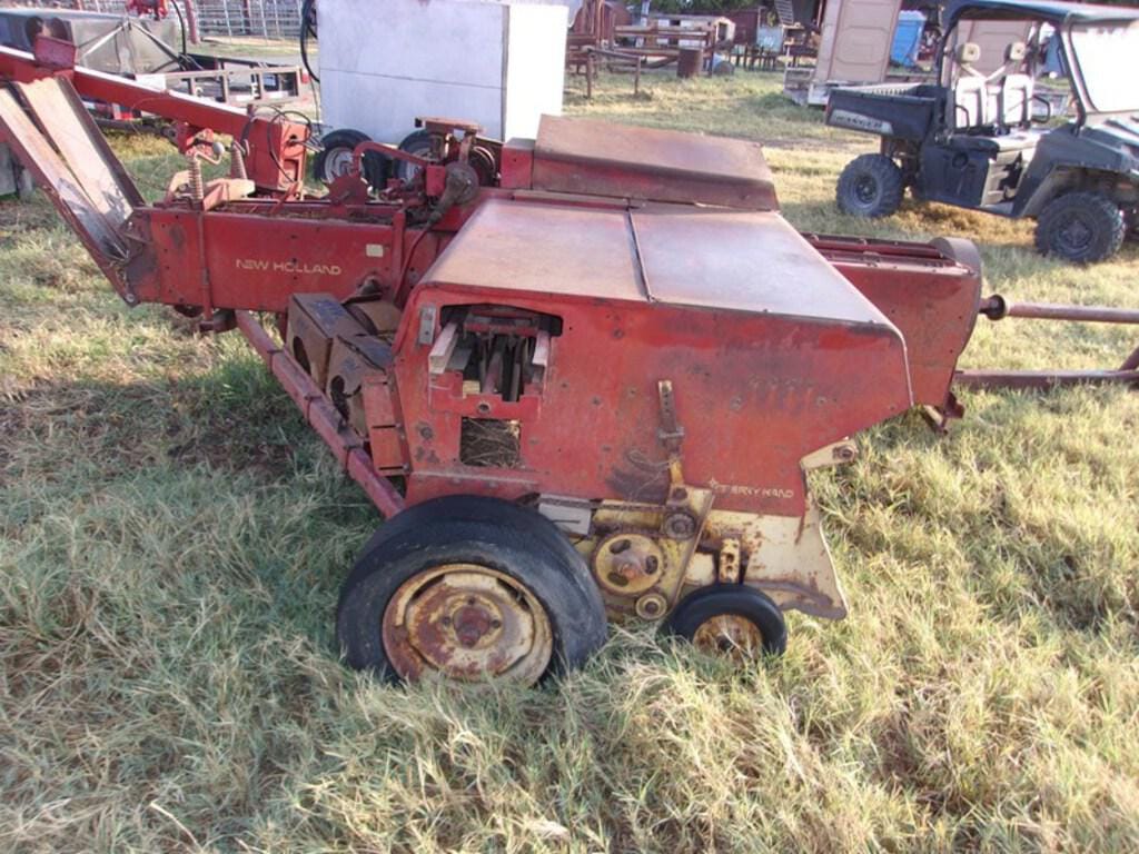 Main image New Holland 275