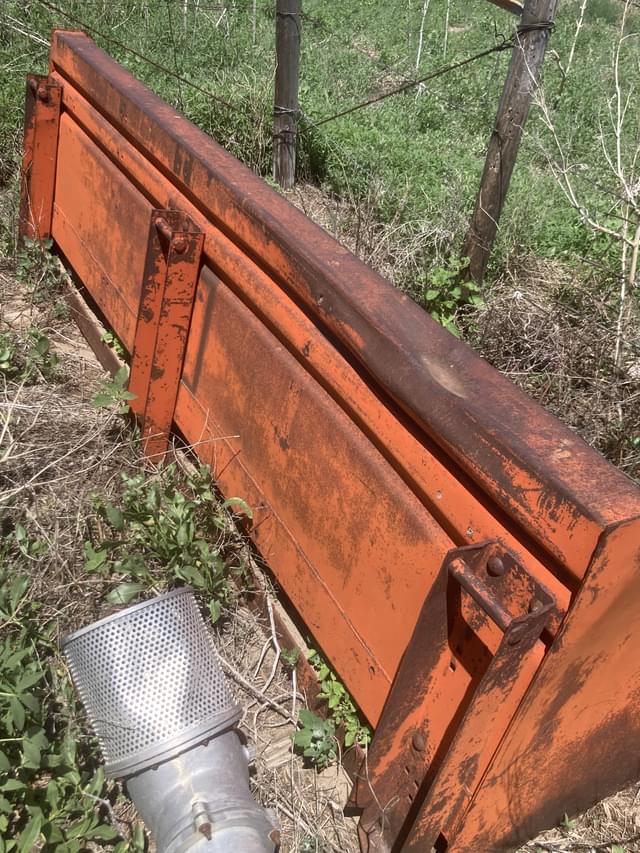 Image of Farmhand F25 equipment image 2