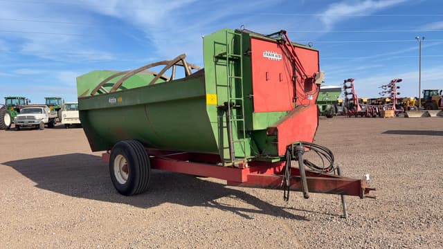 Image of Farm Aid 550 equipment image 2