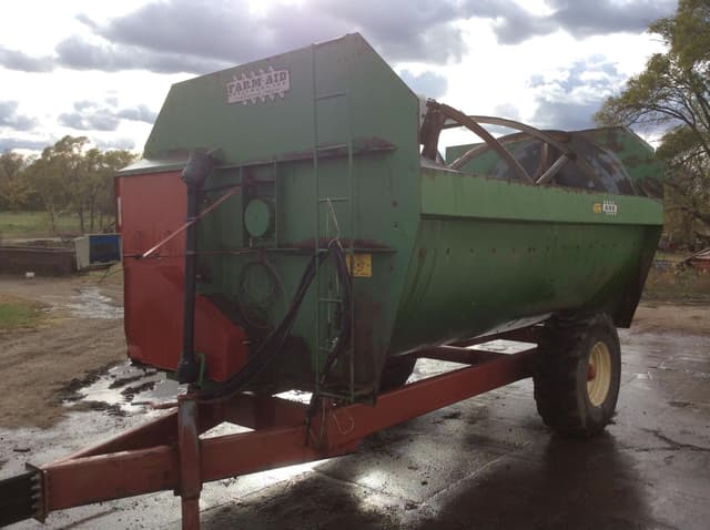 Image of Farm Aid 680 equipment image 1