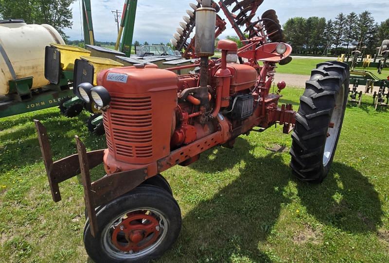 Image of Farmall H Image 0