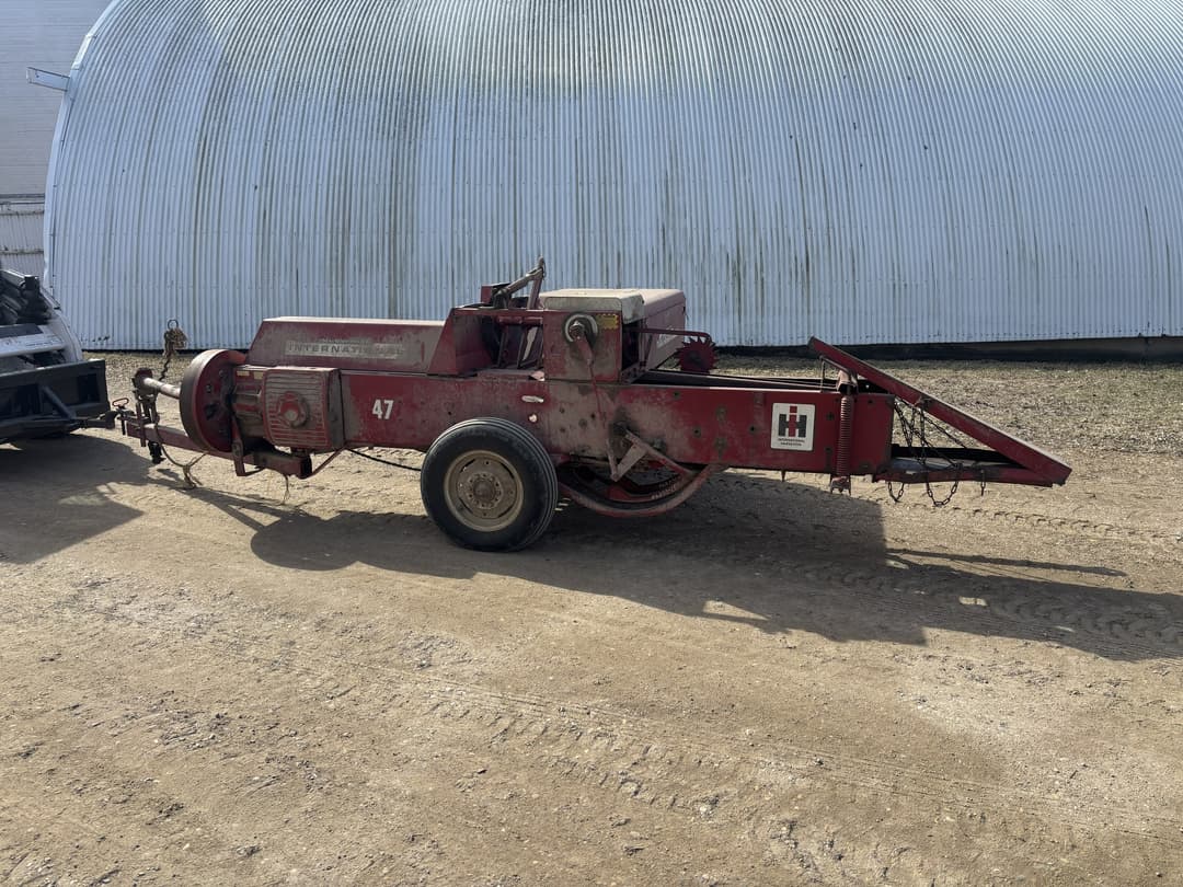 Image of International Harvester 47 Image 1