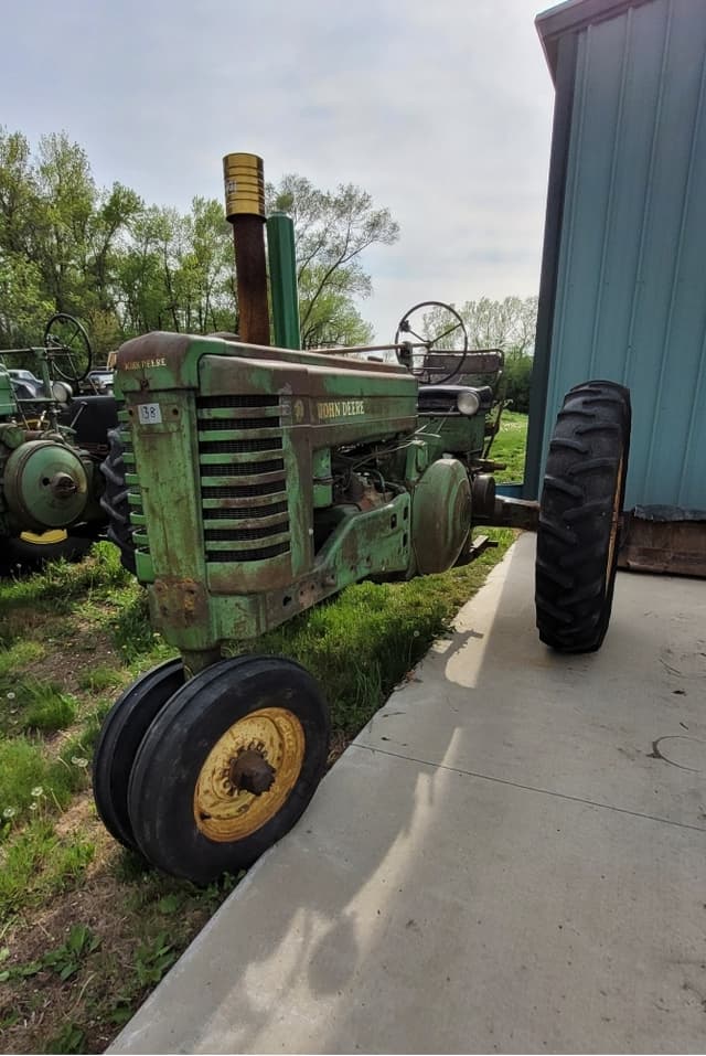 Image of John Deere A equipment image 1