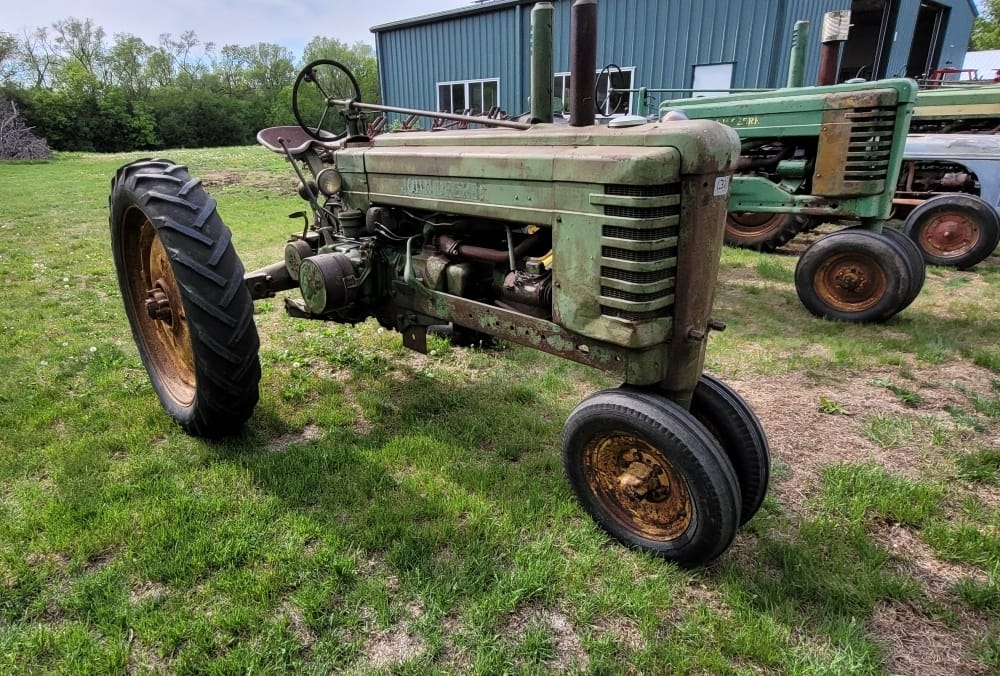 John Deere B Equipment Image0