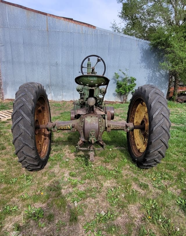 Image of John Deere B equipment image 3