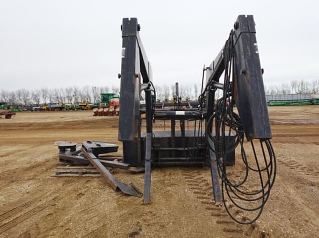 Image of Farmhand 1140 equipment image 2