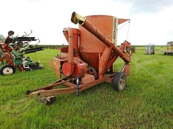 Main image Farmhand 815