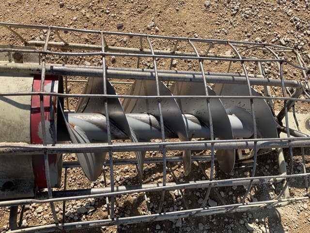 Image of Farm King 1031 equipment image 4