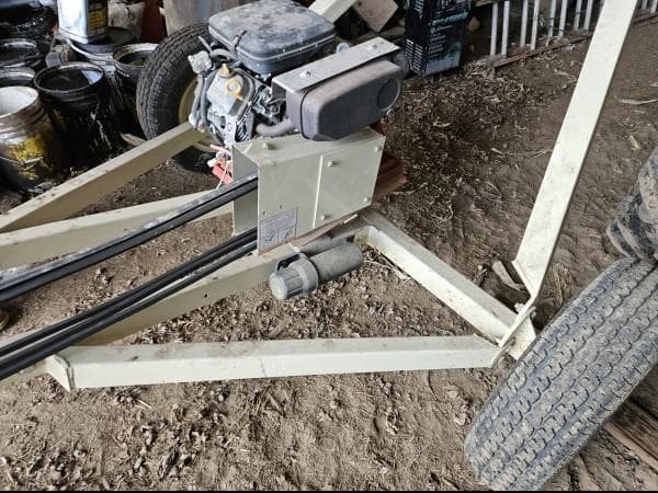 Image of Farm King 1031 Image 1