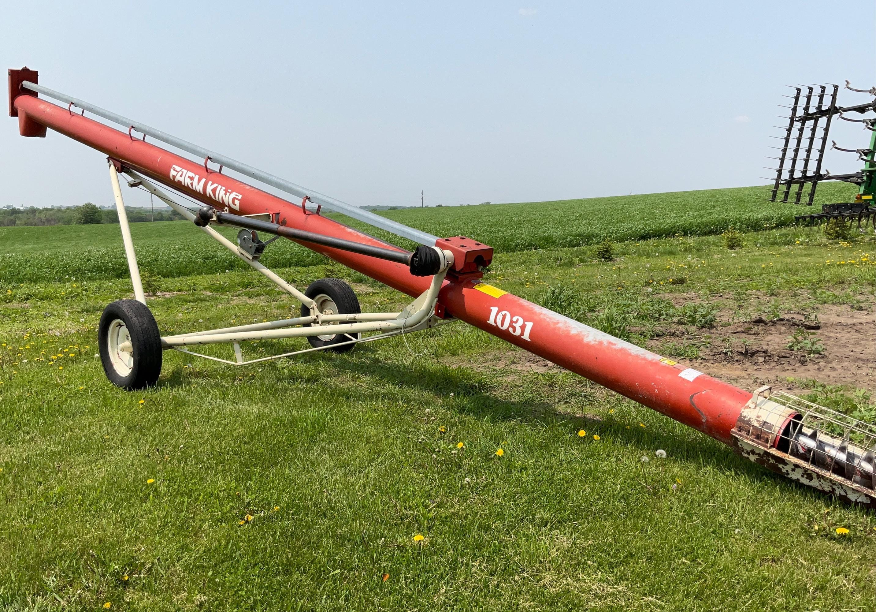 Main image Farm King 1031