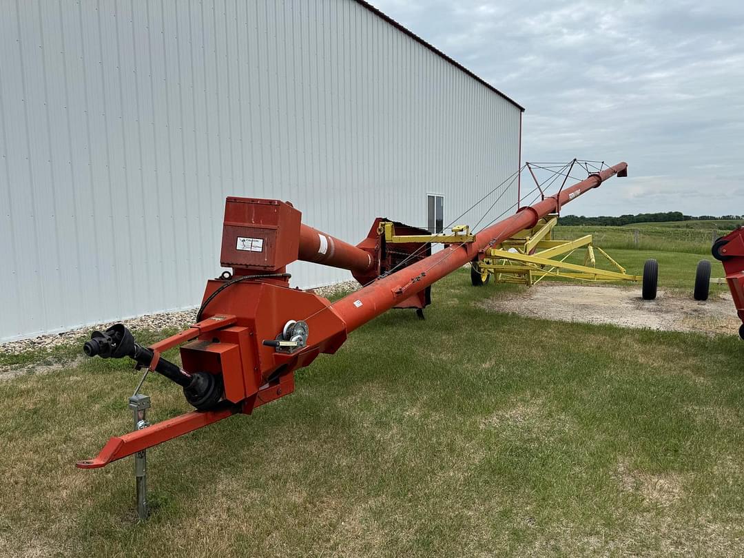 Image of Farm King 1060 Primary image