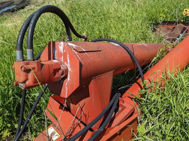 Image of Farm King 1070 equipment image 4