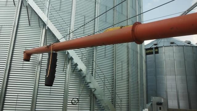 Image of Farm King 1070 equipment image 3