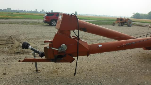Image of Farm King 1070 equipment image 1