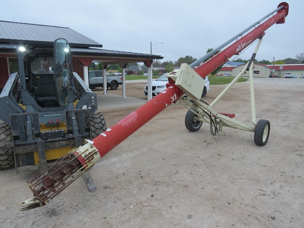 Image of Farm King 10x31 Primary image