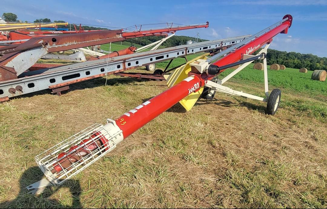 Image of Farm King 10x31 Image 0