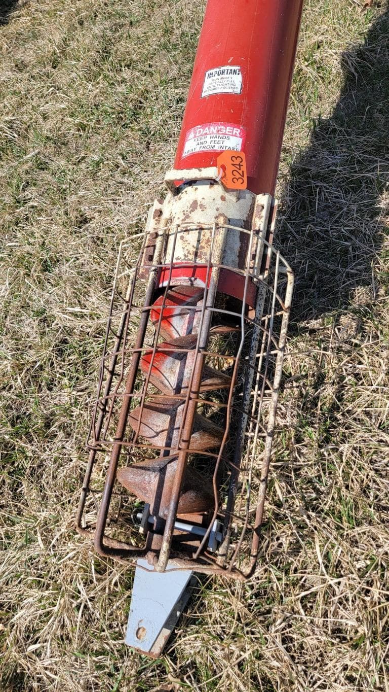 Image of Farm King 1031 Image 1