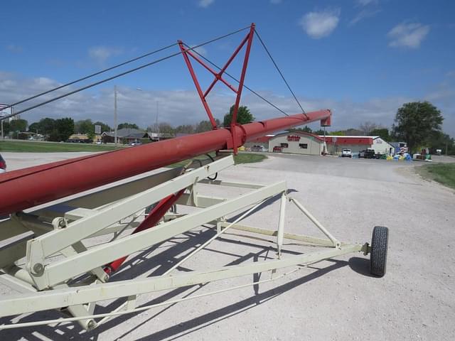Image of Farm King 10x36 equipment image 2