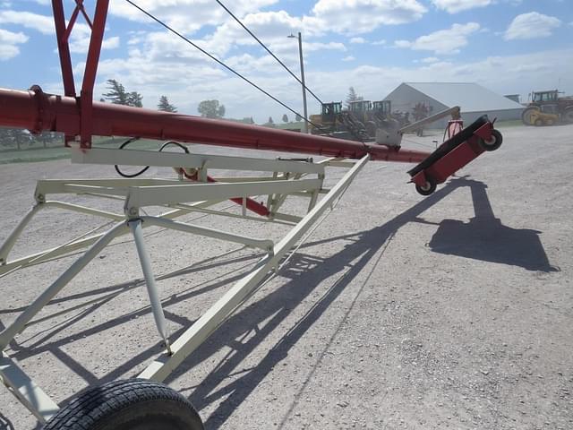 Image of Farm King 10x36 equipment image 4
