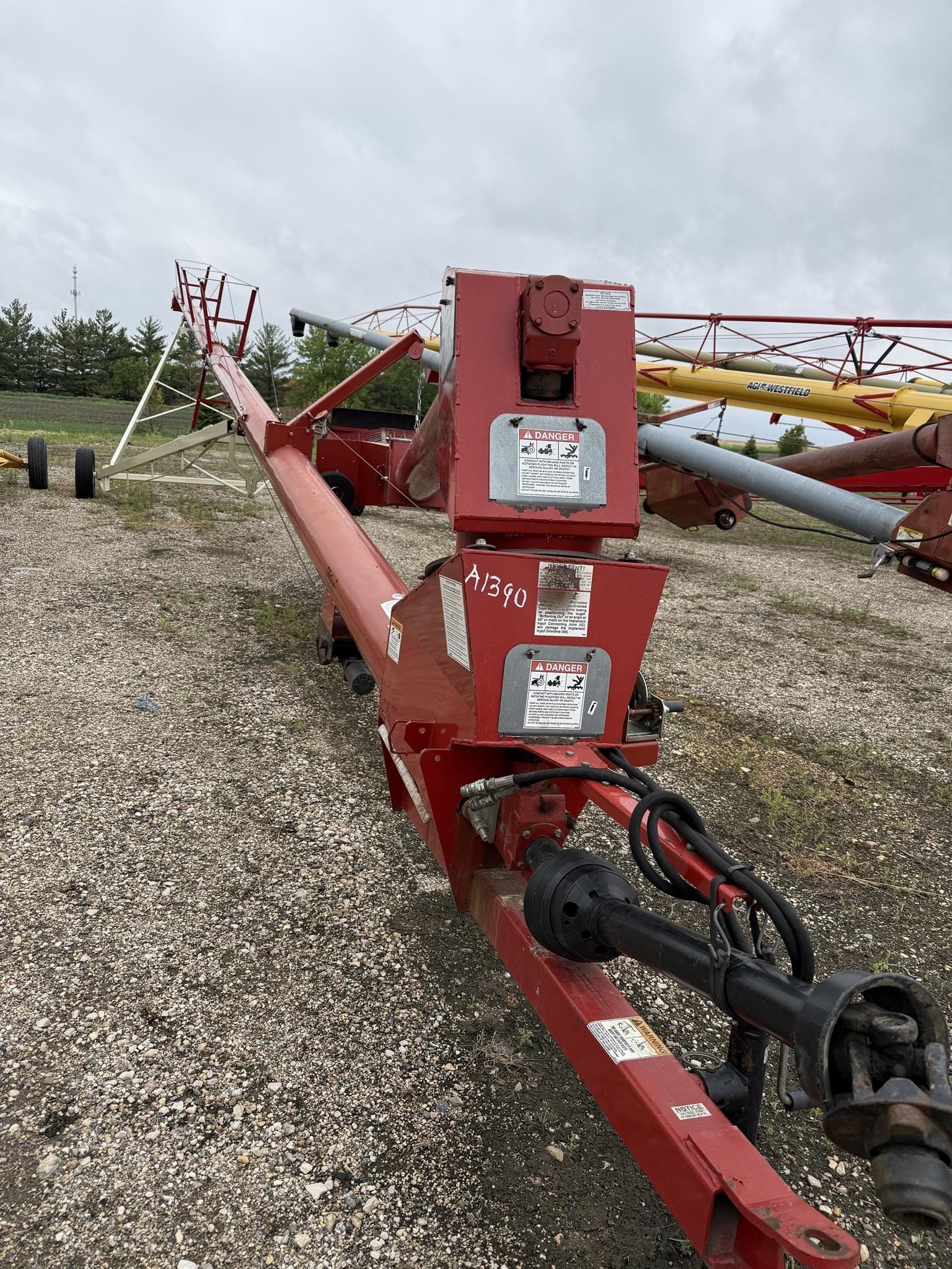 Farm King 10x72 Equipment Image0