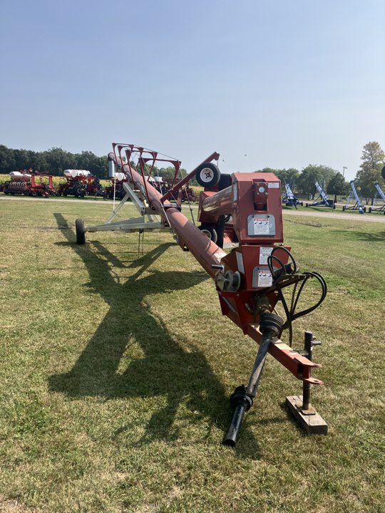 Image of Farm King 1272 equipment image 1