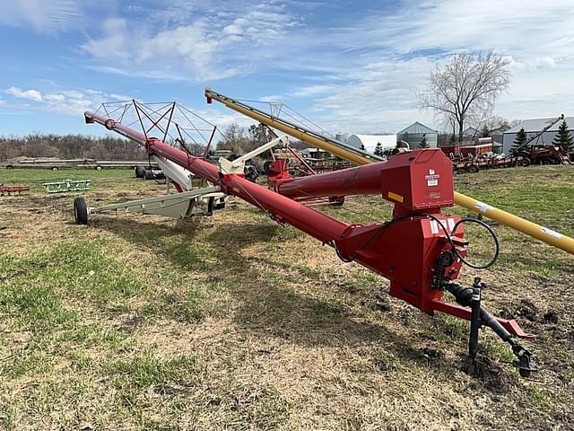 Image of Farm King 1370 equipment image 1