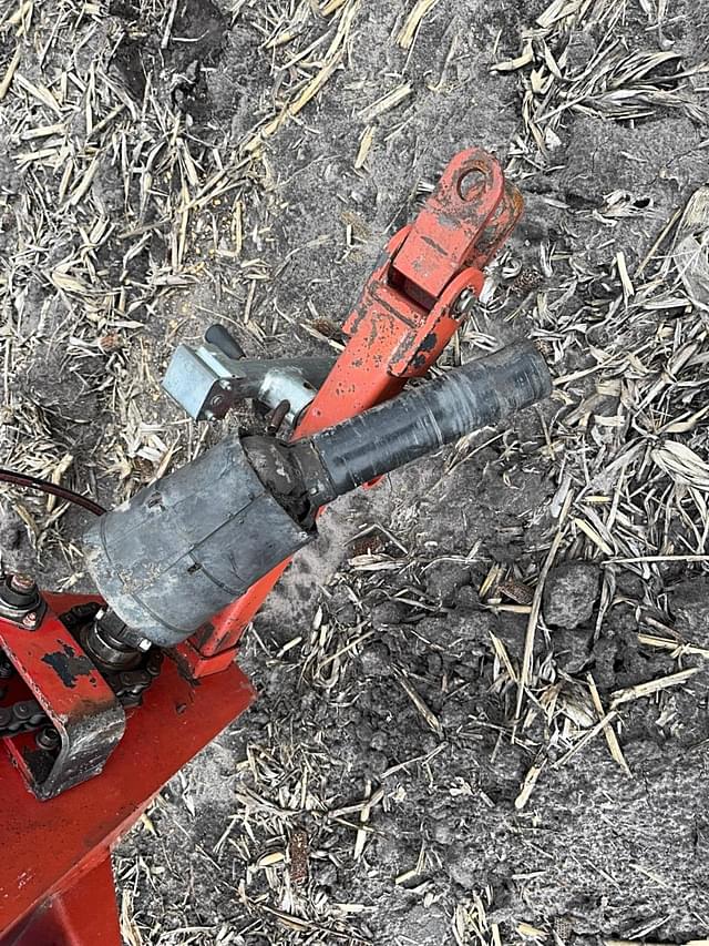 Image of Farm King 1385 equipment image 3