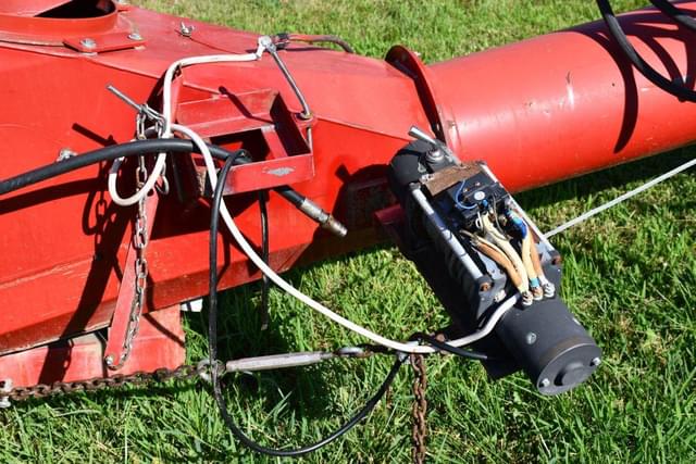 Image of Farm King 1385 equipment image 3