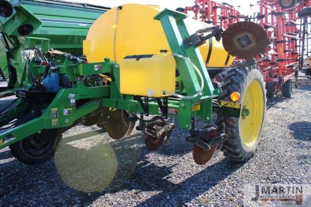 Image of Farm King 1410 equipment image 4