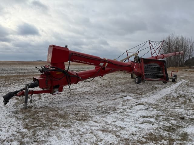 Image of Farm King 1684 equipment image 1