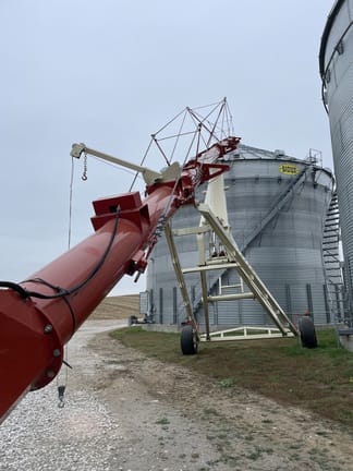 Farm King 16104 Equipment Image0