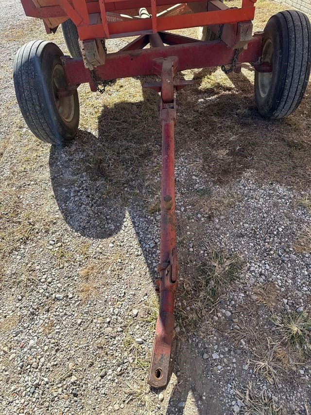 Image of Farm King 225 equipment image 3